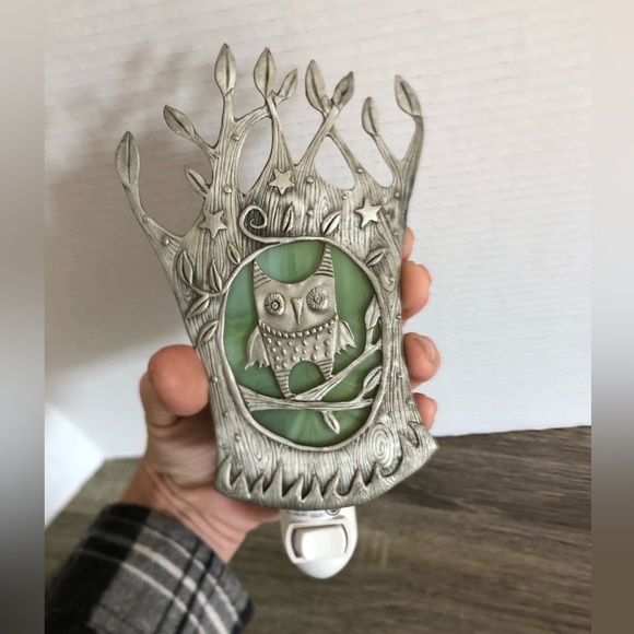 Stained Glass and Metal Owl Night Light - Picture 2 of 8